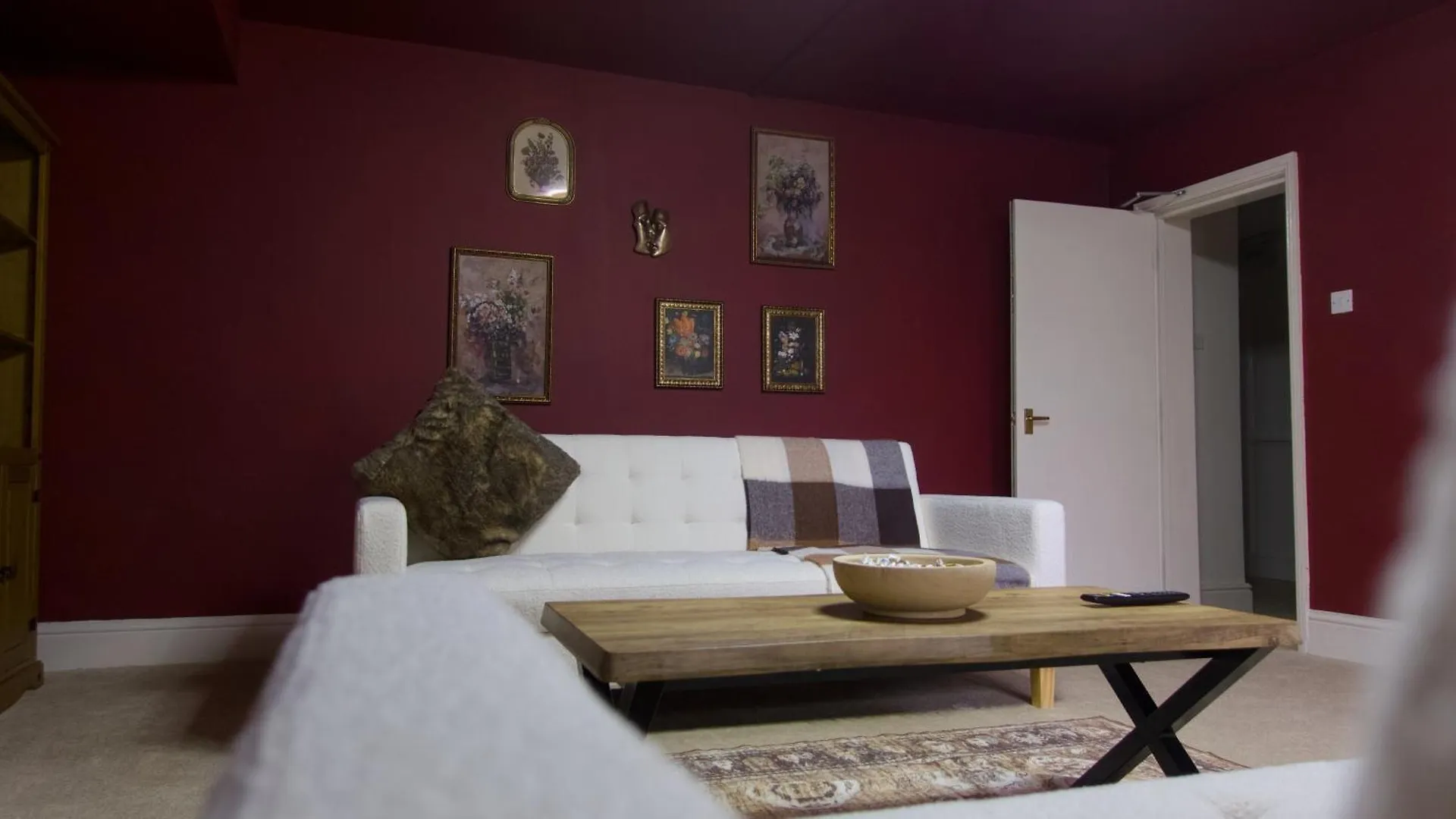 2 Bedroom Apartment - The Ruby Cheltenham