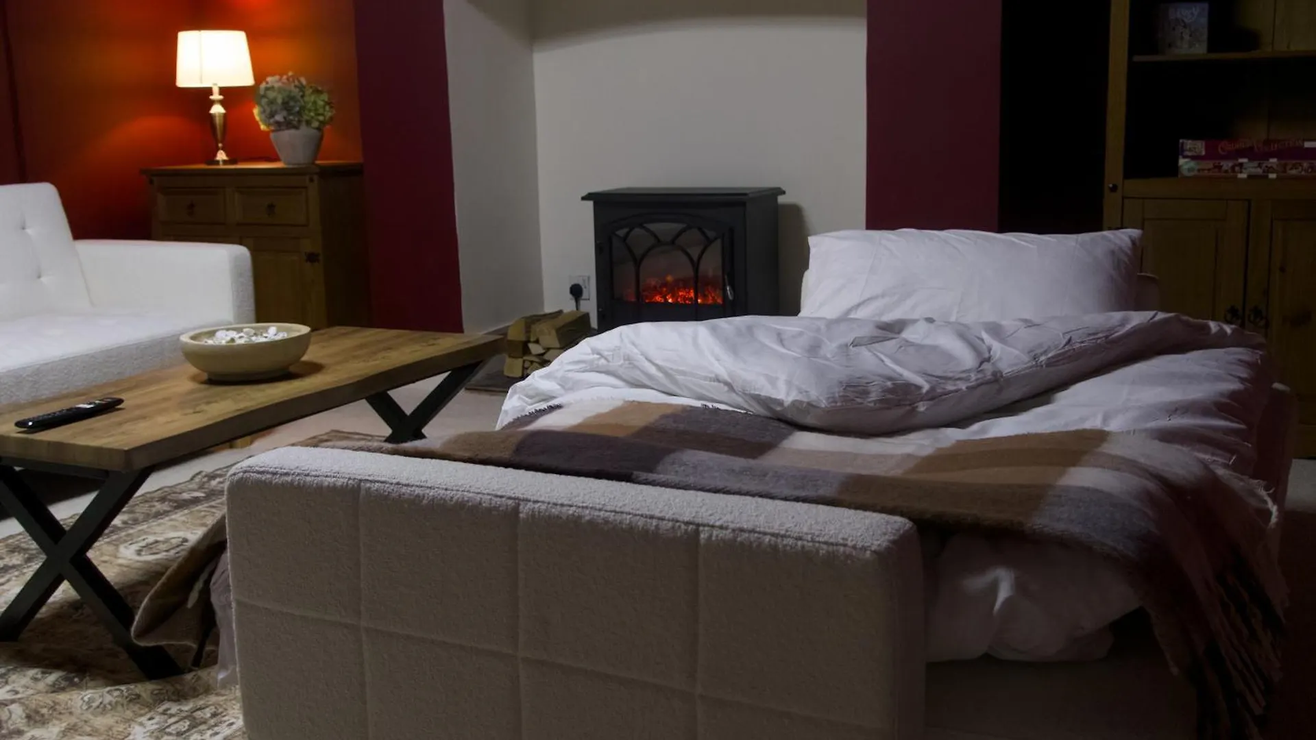 2 Bedroom Apartment - The Ruby Cheltenham